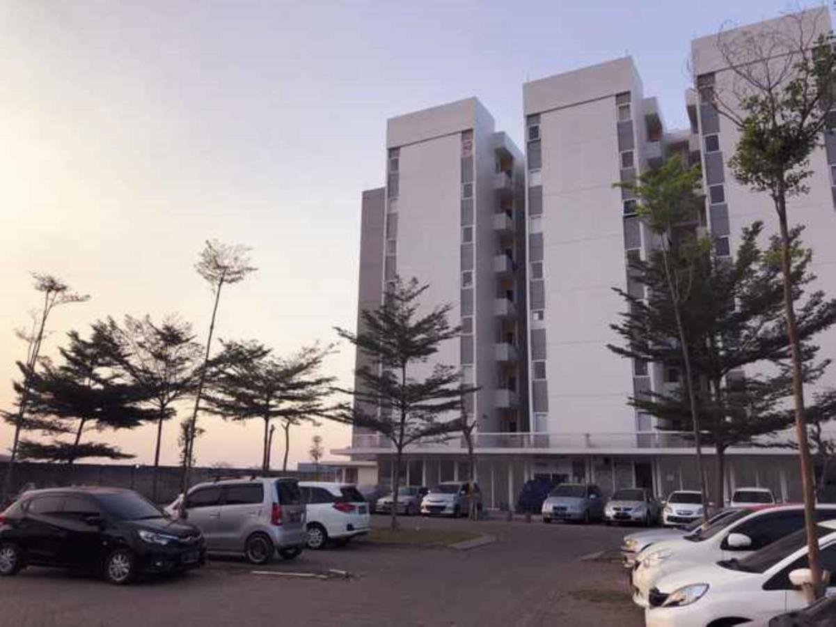 Aero Room Tangerang Exteriér fotografie