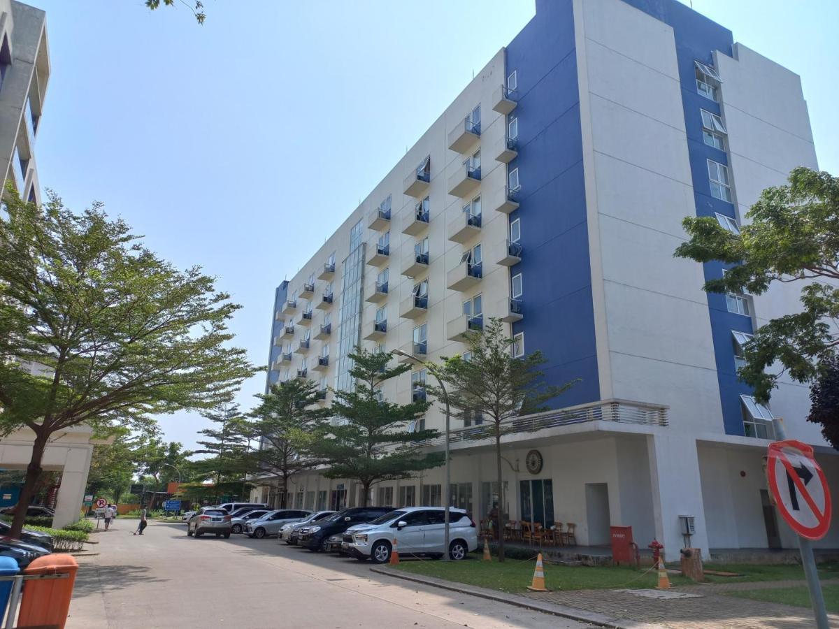 Aero Room Tangerang Exteriér fotografie